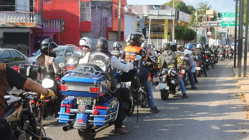 Filas-De-Motociclistas